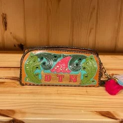 Brand new π Bethβs Addiction π Handbags/Belts/Accessories Vintage, Hand-Crafted π Handbag π 7 Bethβs Addiction Handbags/Belts/Accessories Vintage, Hand-Crafted Handbag