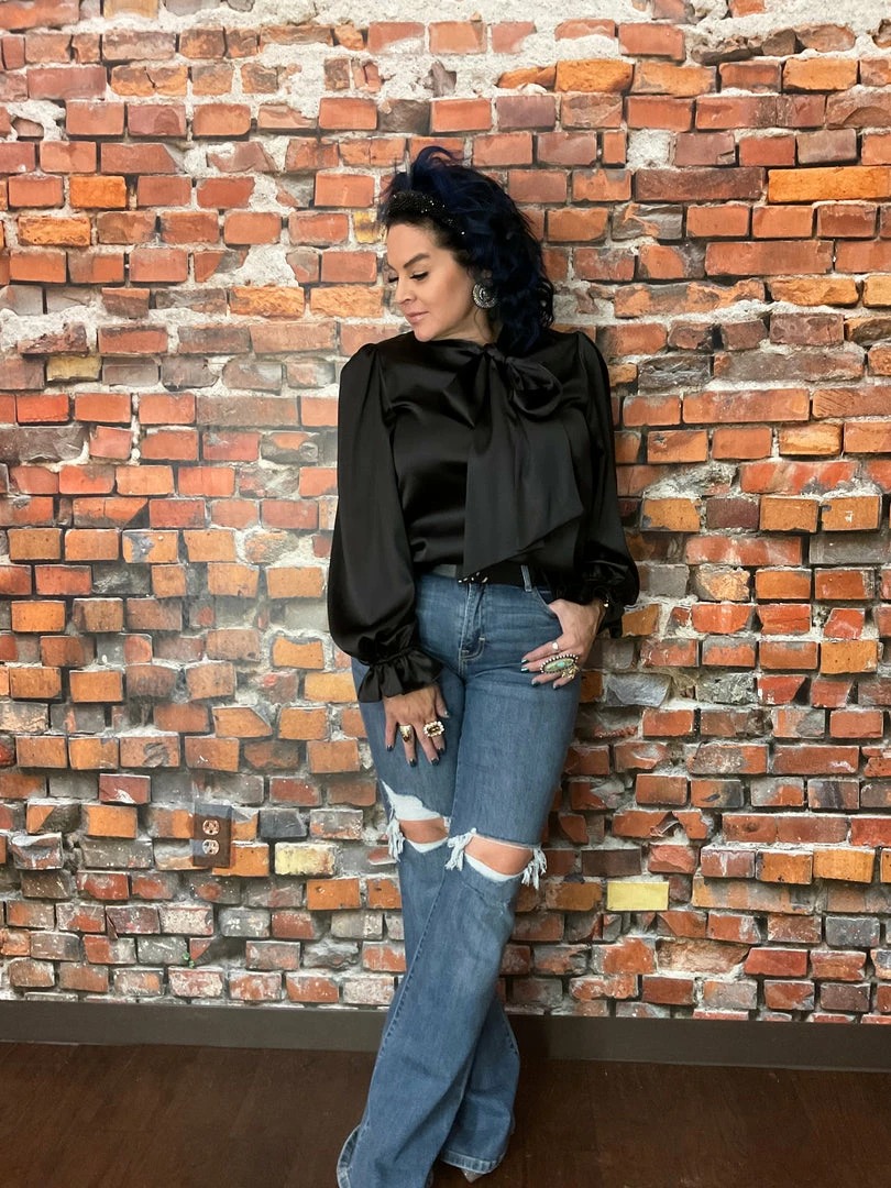 Best Pirce โ๏ธ Hidden Happi Mid Rise Flare ๐ 6 Hidden Happi Mid Rise Flare