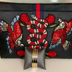 The Sparkling Spur Love Connection Bracelet