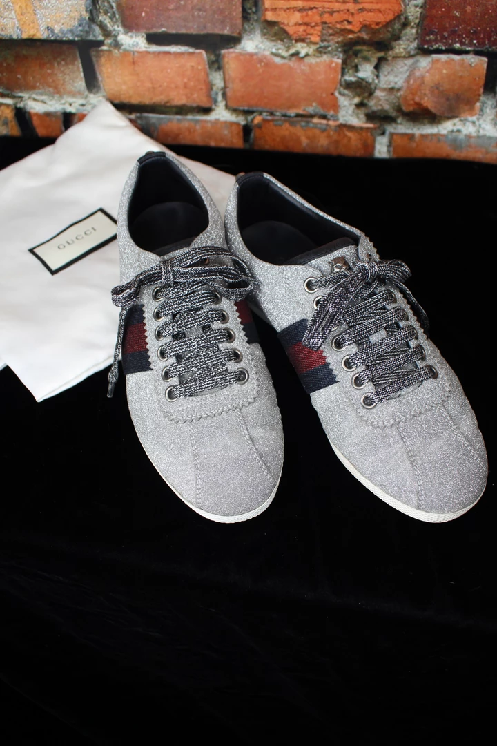Outlet ๐งจ Gucci TIFFIANY'S CLOSET Glitter Web ๐ Sneaker With Studs ๐ฏ 3 Gucci TIFFIANY'S CLOSET Glitter Web Sneaker With Studs