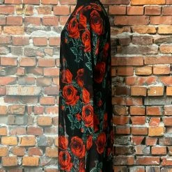 The Sparkling Spur TIFFIANY'S CLOSET Shear Black Rose Duster