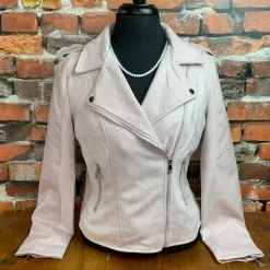 The Sparkling Spur Miss Ashley