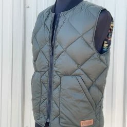 Pendleton Wild Horse Reversible Vest Men's Vests