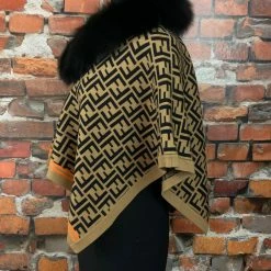 Oo La La Letter Pattern Short Cape With Fox Collar New Arrivals
