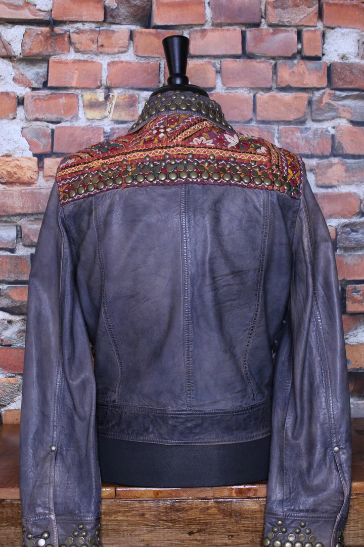 Flash Sale ๐ Double D Ranch Wear Mixed Up Trucker Jacket TIFFIANY'S CLOSET โค๏ธ 4 Double D Ranch Wear Mixed Up Trucker Jacket TIFFIANY'S CLOSET