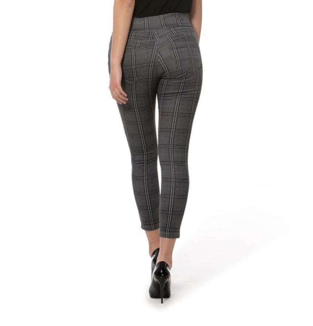 Flash Sale โญ Lola ๐ Jeans Janice ๐ฅฐ 4 Lola Jeans Janice